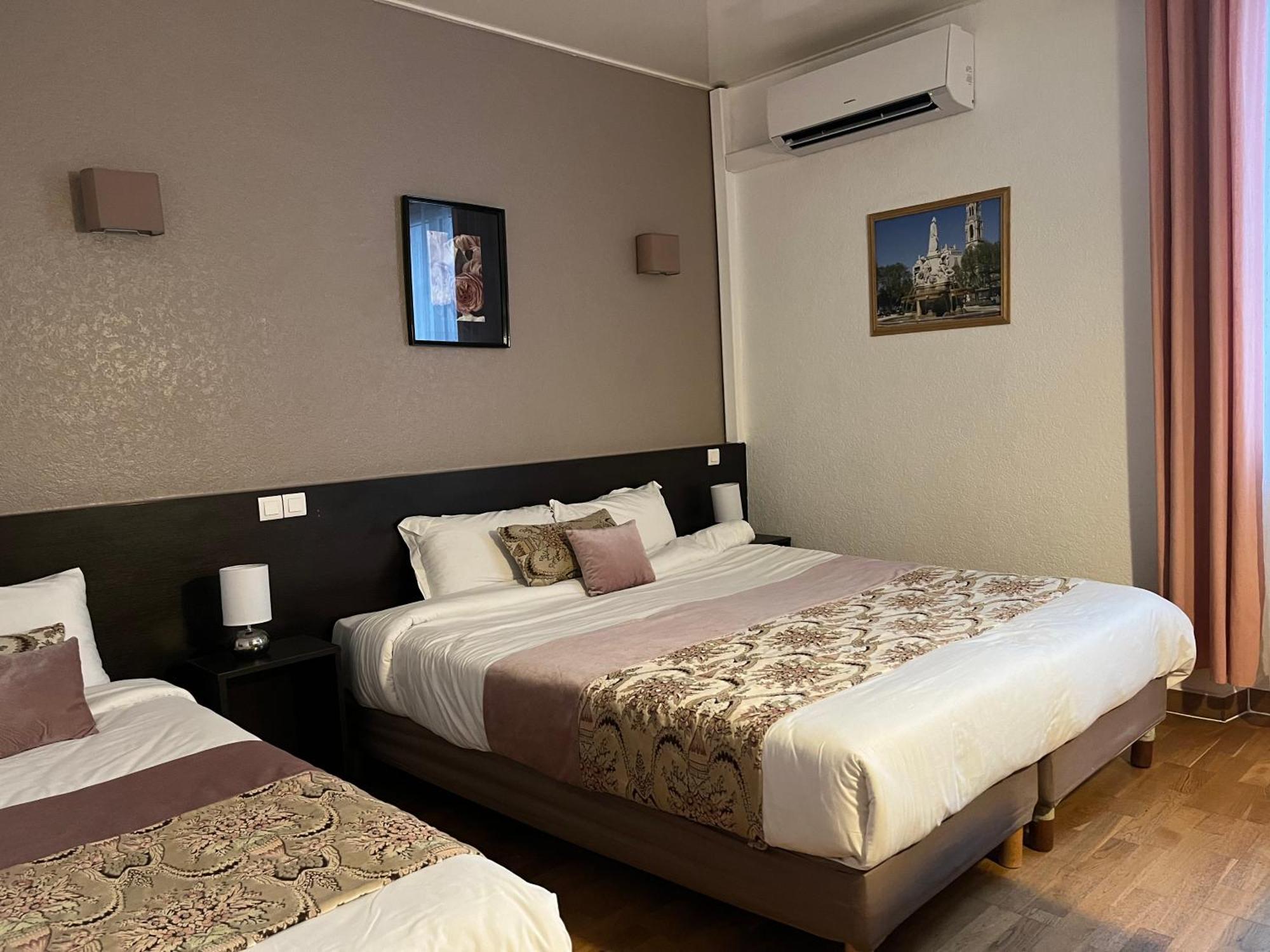 Empire Hotel Ним Экстерьер фото