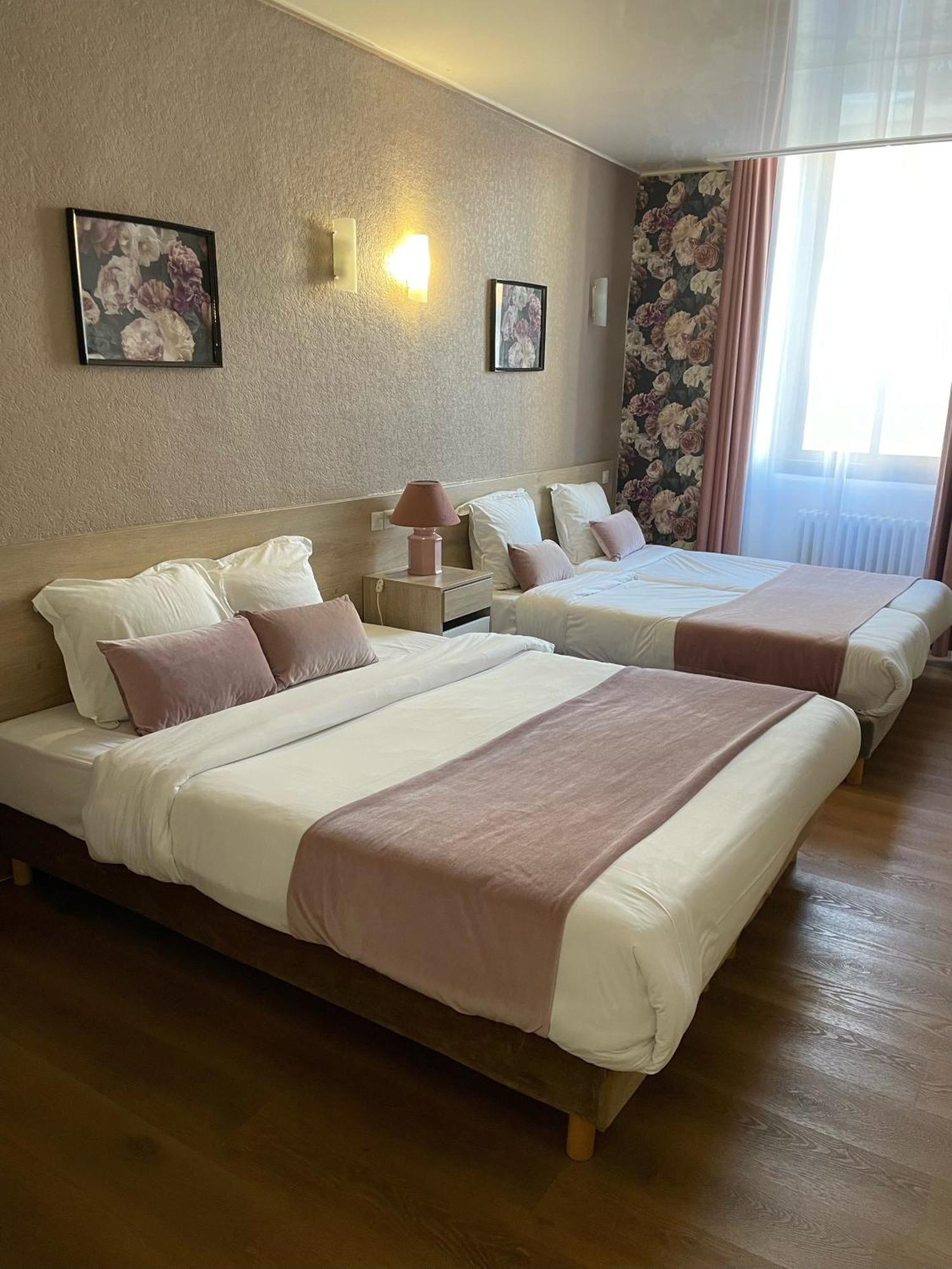Empire Hotel Ним Экстерьер фото