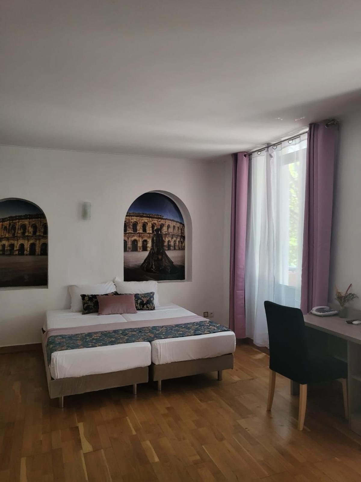 Empire Hotel Ним Экстерьер фото
