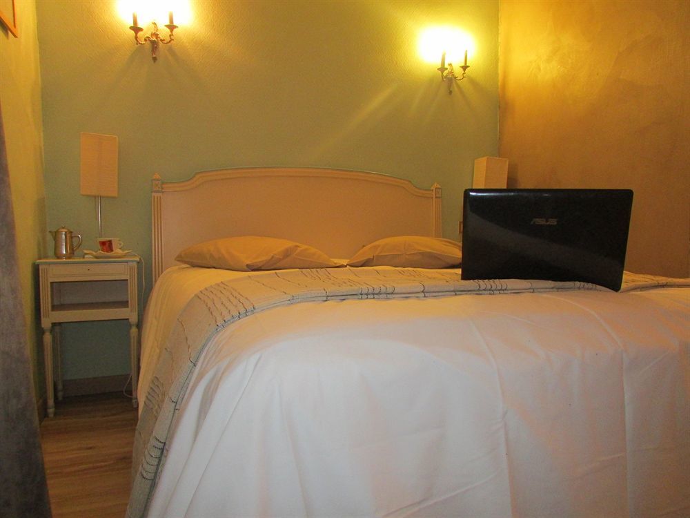 Empire Hotel Ним Экстерьер фото